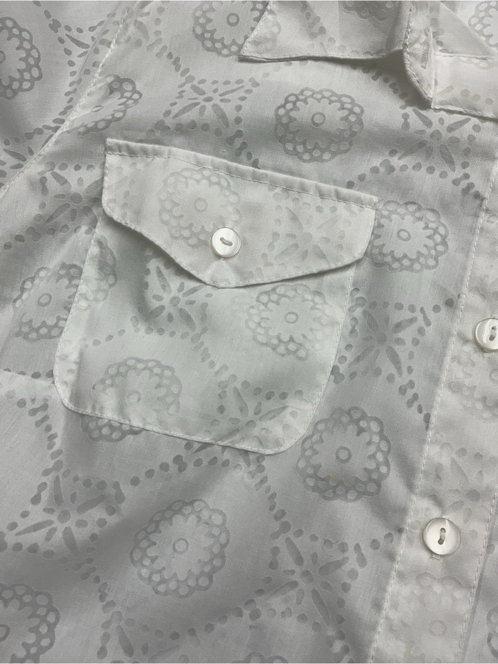 Alfred Dunner White Eyelet Short-Sleeve Button-Down Shirt - Picture 8 of 10